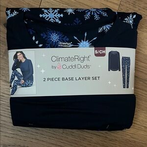 Cuddl Duds Blue Snowflake Base Layer Set